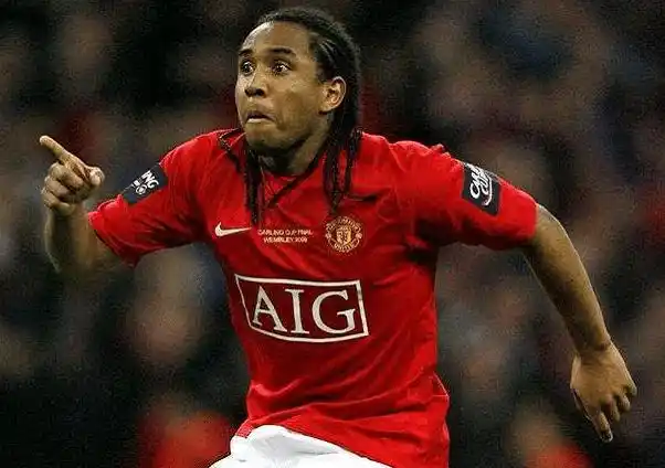 牢牢掌控在 牢牢掌控在